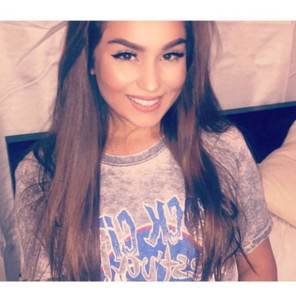 Meet your Posher, Stephanie - Picture 1 of 1